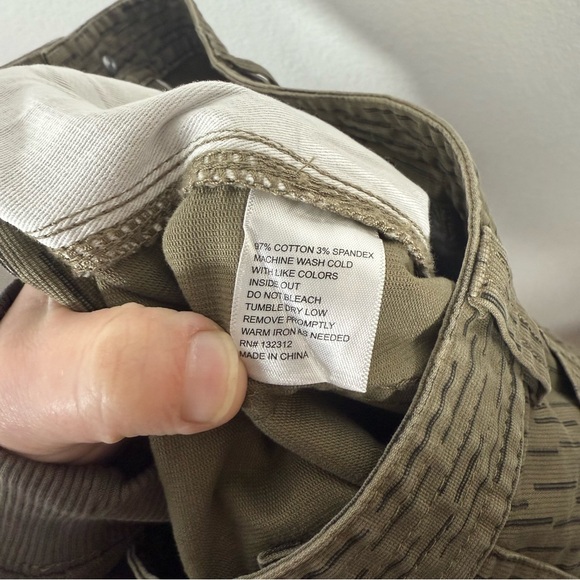 Howler Bros Men’s Clarksville Walk Shorts Olive/Black Size 33 - Picture 10 of 12